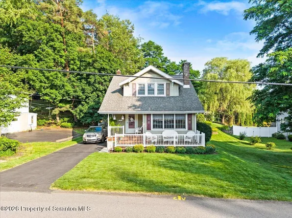214 Lansdowne Ave, Clarks Summit, PA 18411