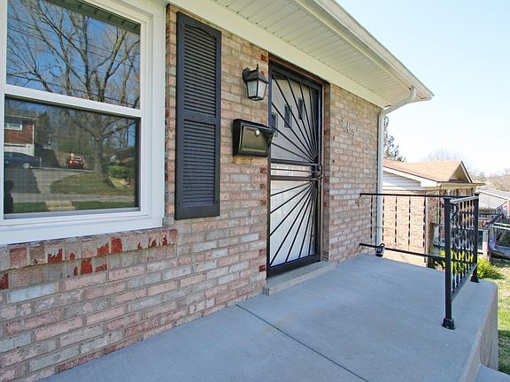 4th image of 347 Senate Dr