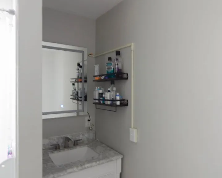 609 E State St — Photo 53