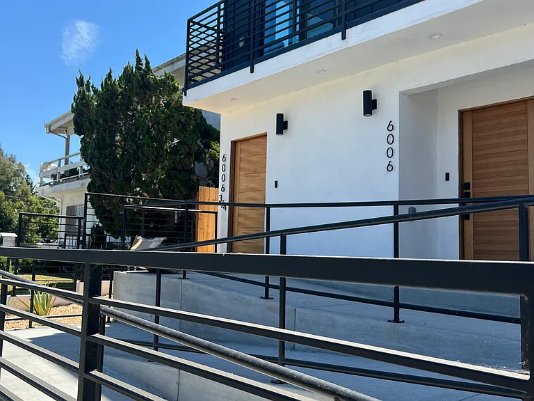 6006 Comey Ave — Photo 21