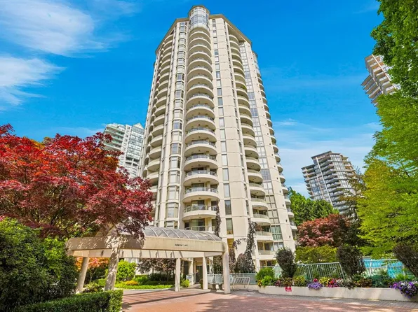 6188 Patterson Ave #2201, Burnaby, BC V5H 2N1