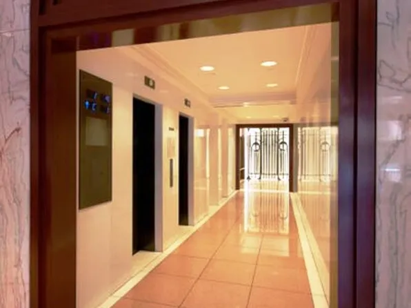 305 East 63rd Street image 1 of 11