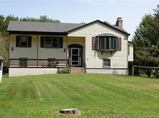 31 Babcock Hill Rd, Lebanon, CT 06249