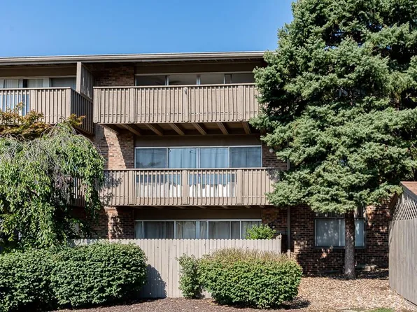 8730 Metcalf Ave #106B, Overland Park, KS 66212