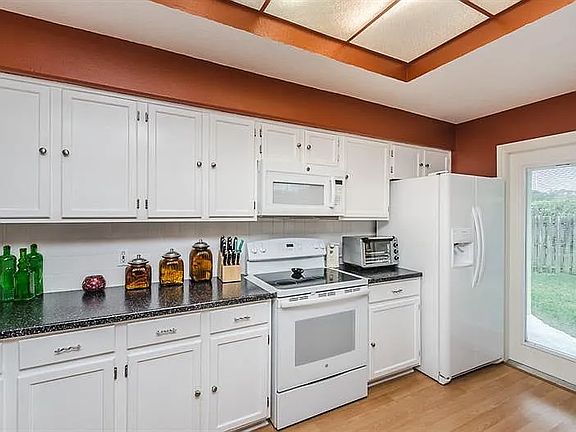 2nd image of 7041 Silverwood Dr