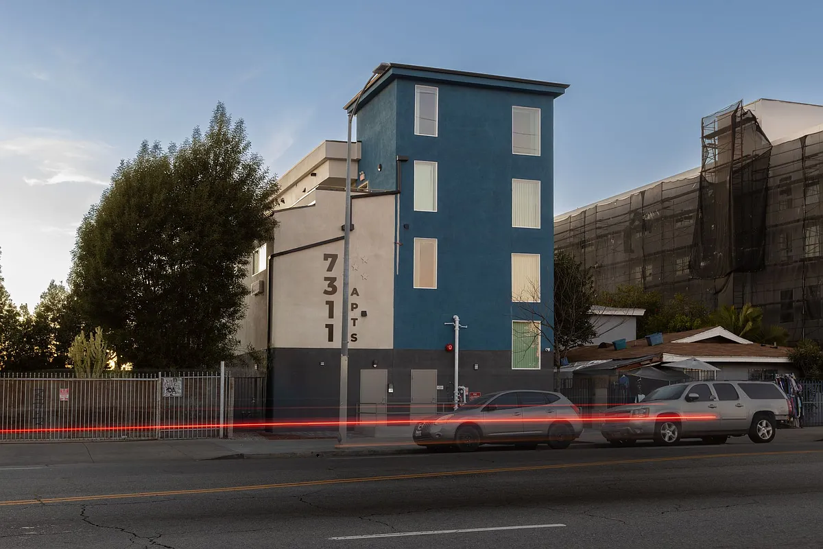 Building Photo - 7311 S Broadway