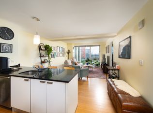 2 Earhart St UNIT 807, Cambridge, MA 02141