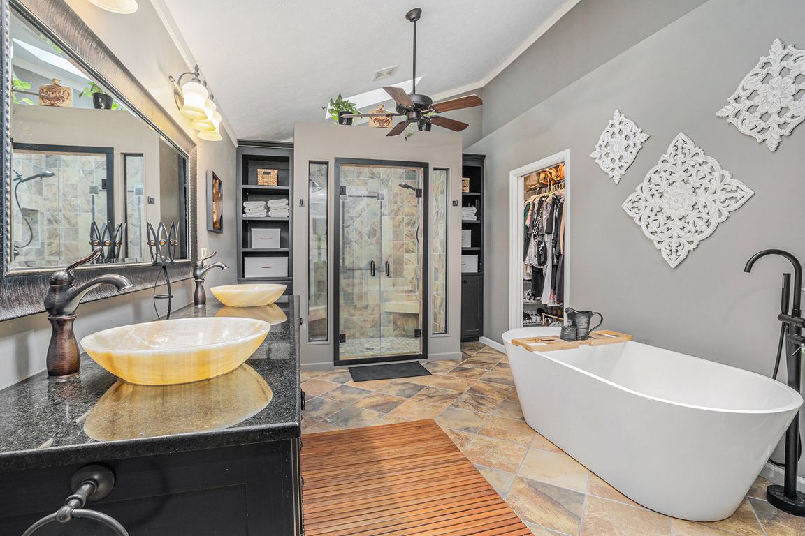 next background image