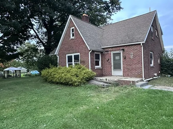 63 Mechanic St, Hayesville, OH 44838