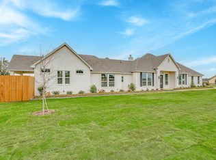991 S Hulen St, Crowley, TX 76036