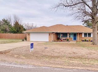 304 Mount Sheridan Rd, Lawton, OK 73507