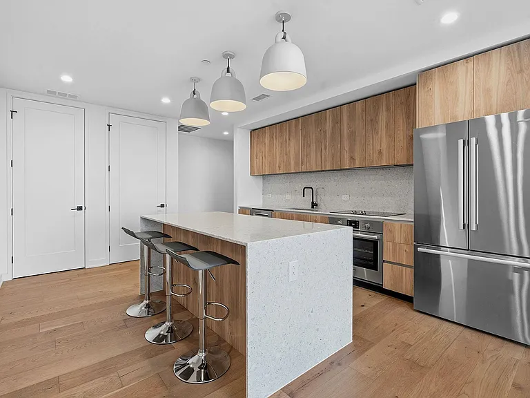 84 East Ave #3810 — Photo 11