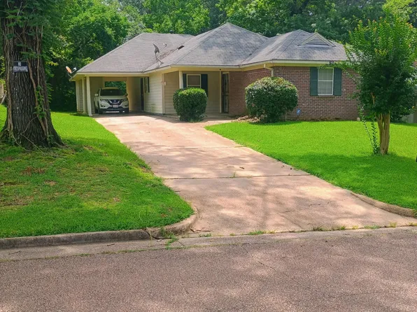 1954 Elaine St, Jackson, MS 39204