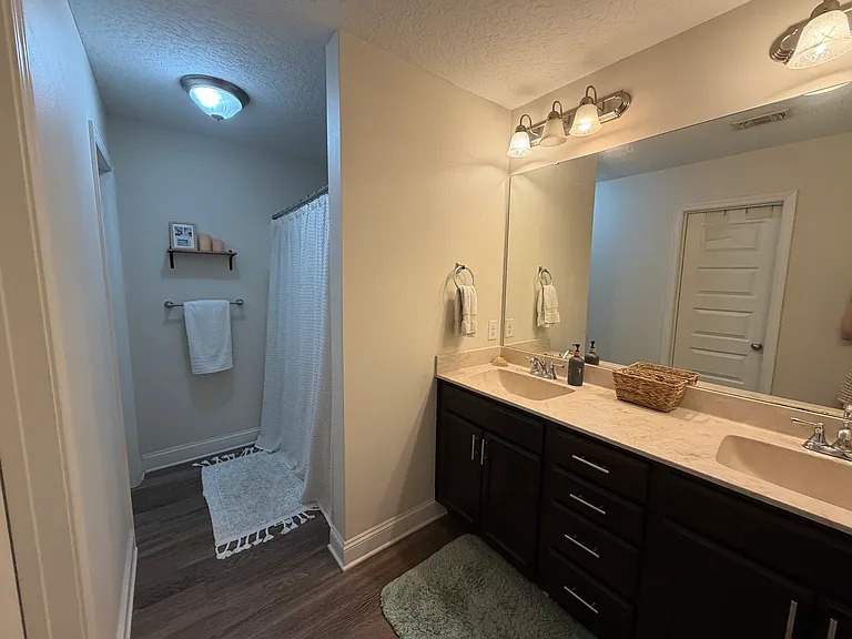 2046 Alhambra St — Photo 17