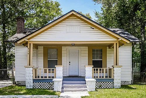 914 Allison St Photo 1