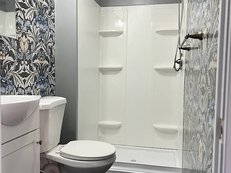 744 S 15th St #3R — Photo 8