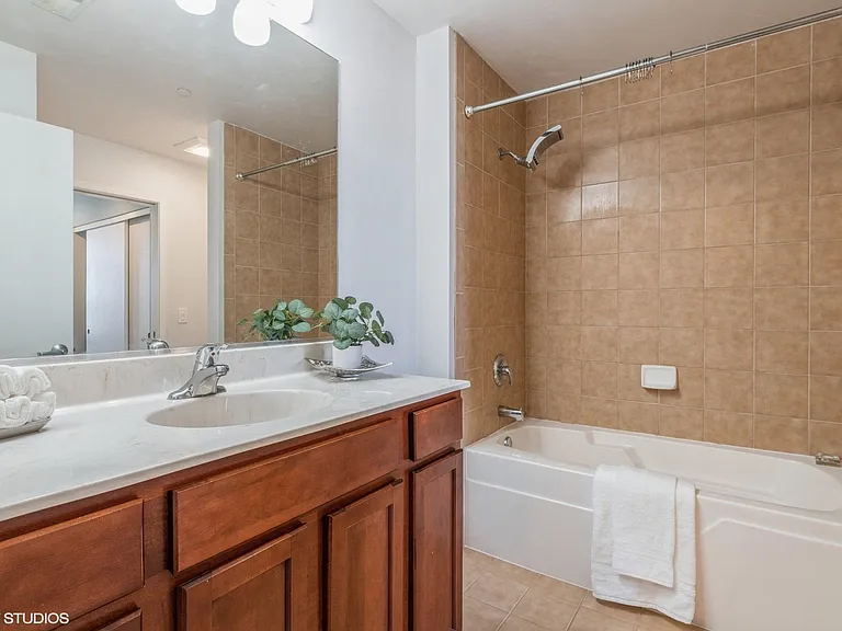 647 Metropolitan Way #509L — Photo 10