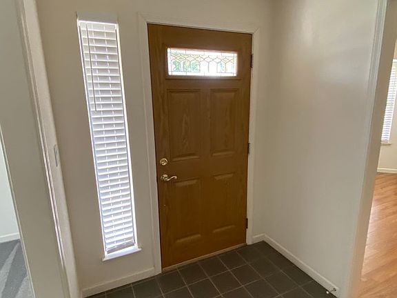 3rd image of 18385 N Milford Dr