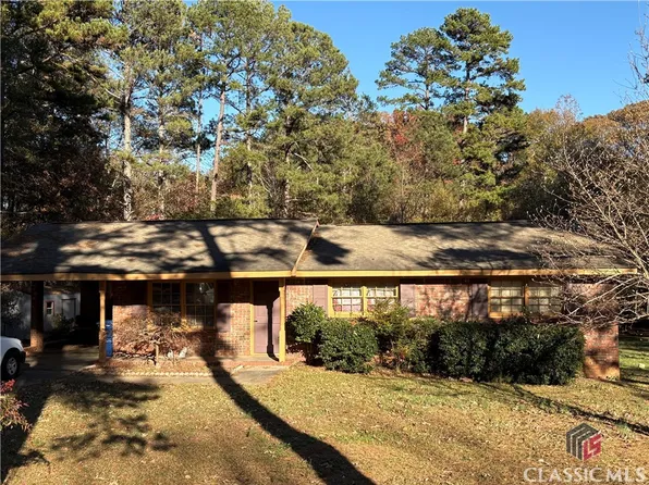1040 Lee Circle, Statham, GA 30677