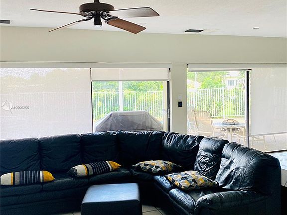 4th image of 5601 S Travelers Palm Ln