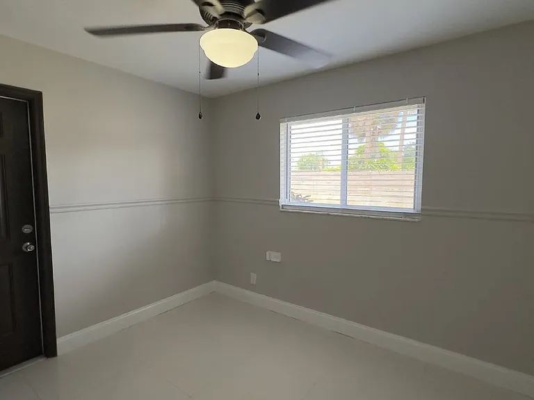 3603 William St — Photo 10