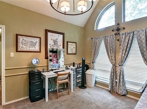 4th image of 6018 Kenilworth Dr