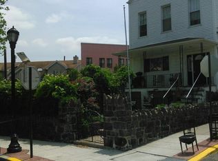 129 18th St #1, Union City, NJ 07087