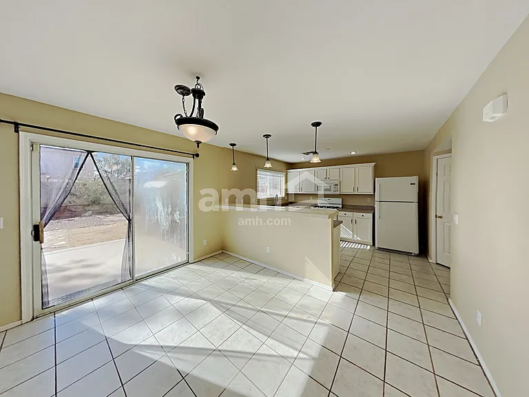 360 E Atlas Cedar Pl — Photo 5