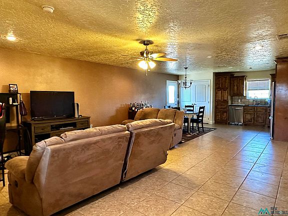 2nd image of 1304 N Beta St