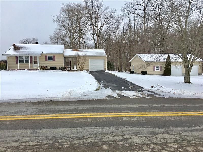 country setting on 9.9 acres