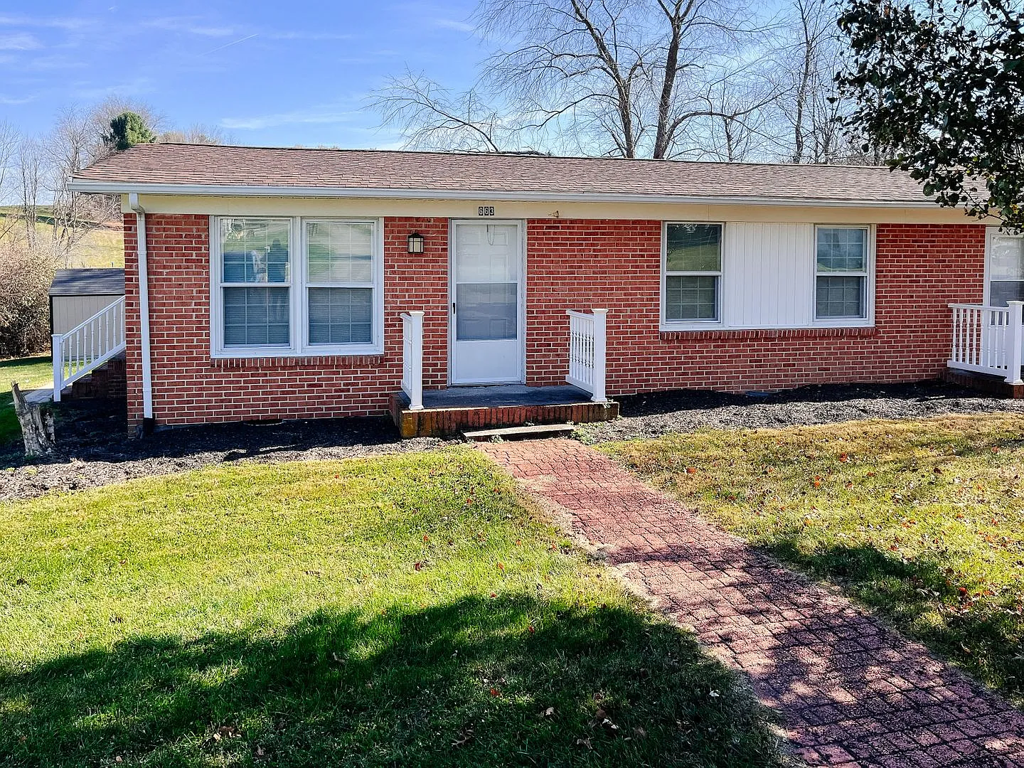 2 Bedroom 1 bath Duplex — Photo 1