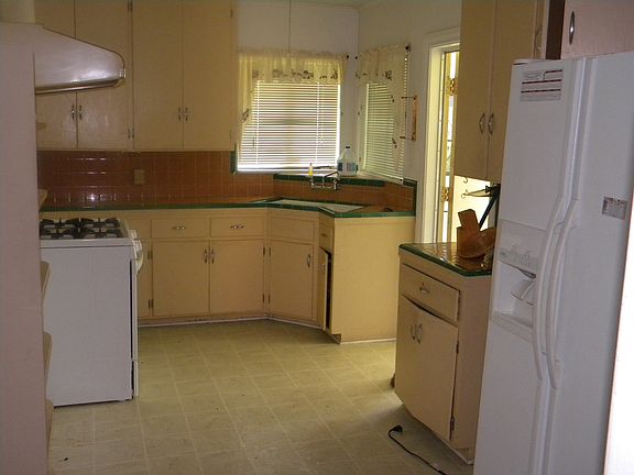 5th image of 3255 Timberwood Ln