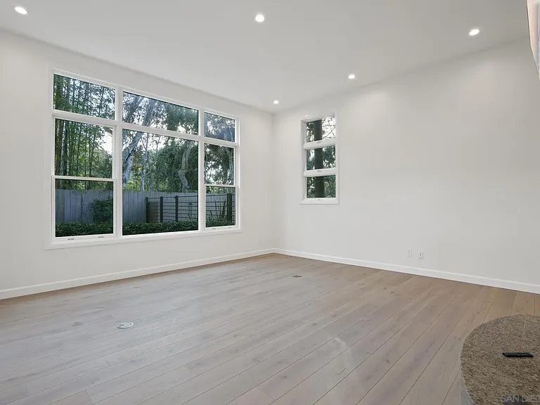 13601 Nogales Dr — Photo 4