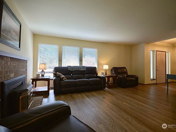 5th image of 16824 146th Avenue SE