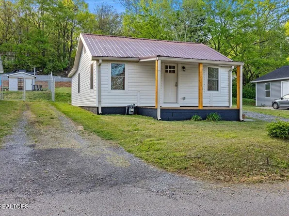 925 Lang St SE, Cleveland, TN 37311