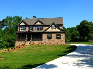 8070 Sagewood Dr, Gainesville, GA 30506