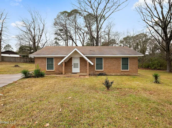 18 Begonia Ct, Jackson, MS 39206