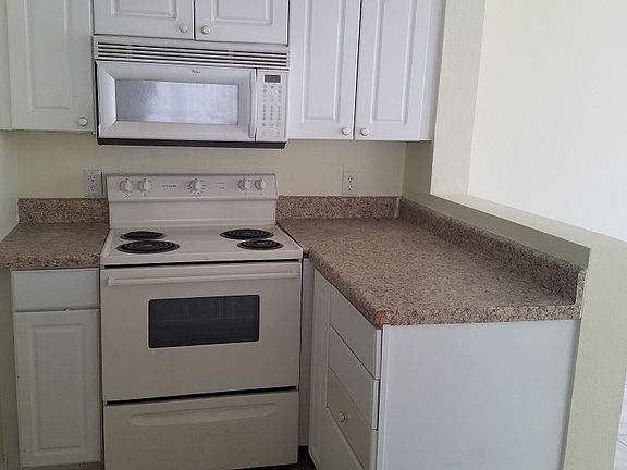 5th image of 436 Washington Palm Loop
