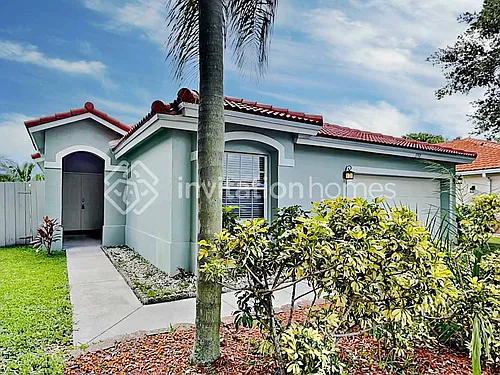 3350 NW 78th Ave Photo 1