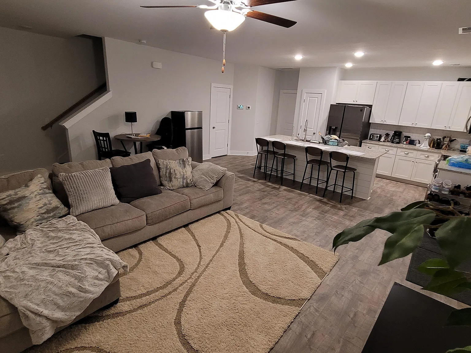 1 bed, $1,250 — Photo 2