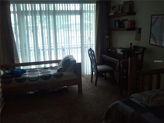 4th image of 151 E Washington St Unit 206