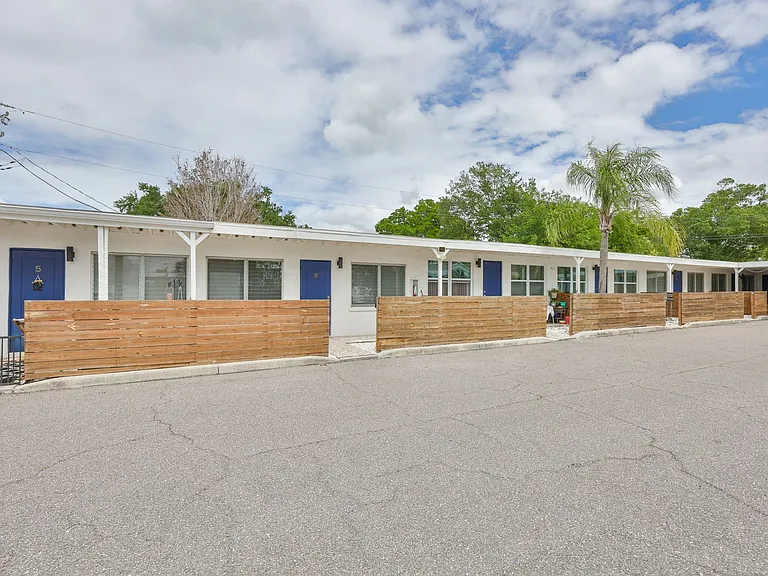 2035 Edgewater Dr #10 — Photo 23