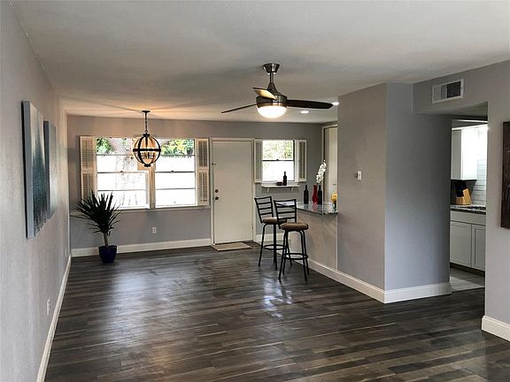 3rd image of 4340 Chestnut Dr