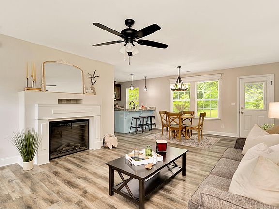 2nd image of 105 Biscayne Blvd