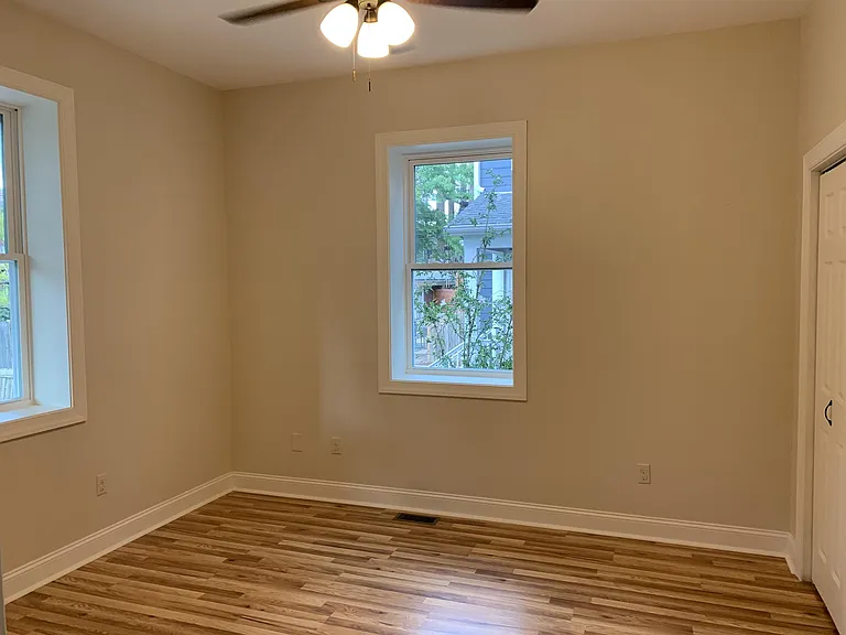 517 N Saint Clair St #1 — Photo 9