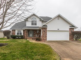 1109 N 15th Ave, Ozark, MO 65721