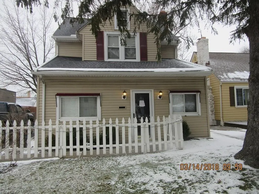 26101 Shoreview Ave photo 1