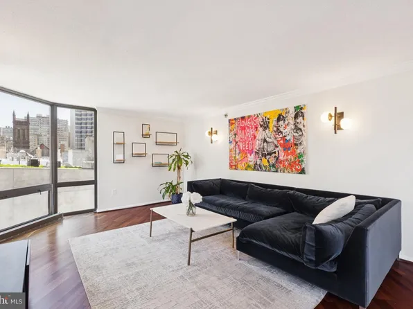 2018 Walnut St APT 7B, Philadelphia, PA 19103