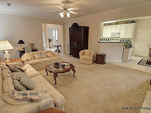 Den/Family/Great Room: