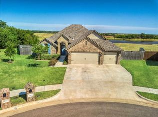 10025 NW 143rd St, Yukon, OK 73099